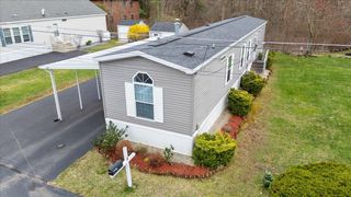 4 Trailerhome Drive, Salem, NH 03079