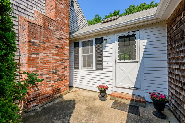 295 Westwind Circle, Osterville, MA 02655