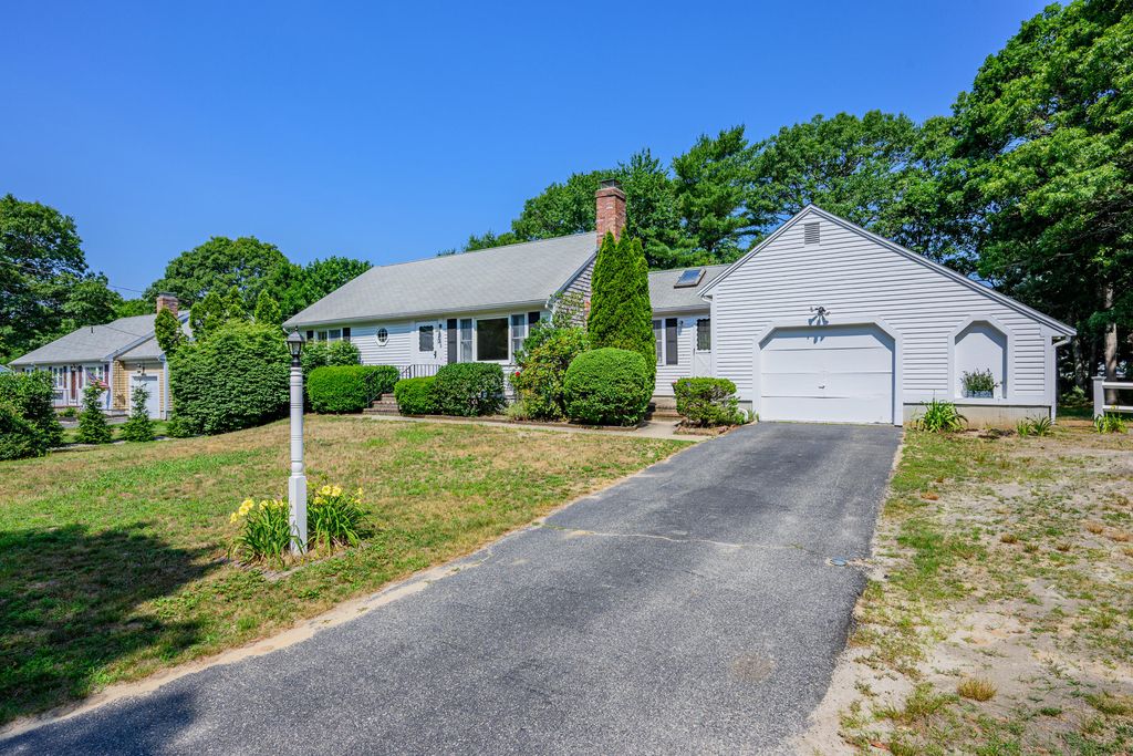295 Westwind Circle, Osterville, MA 02655