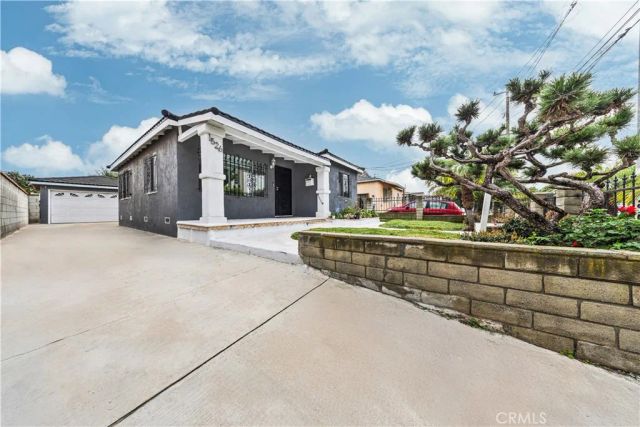 1526 Lakme, Wilmington, CA 90744