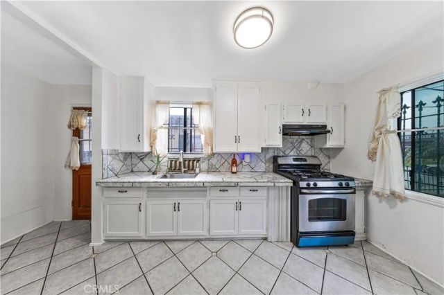 1526 Lakme, Wilmington, CA 90744