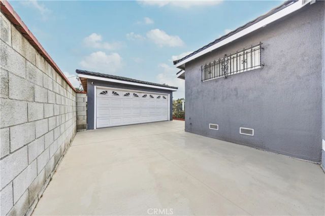 1526 Lakme, Wilmington, CA 90744