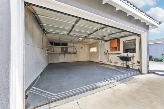 1526 Lakme, Wilmington, CA 90744