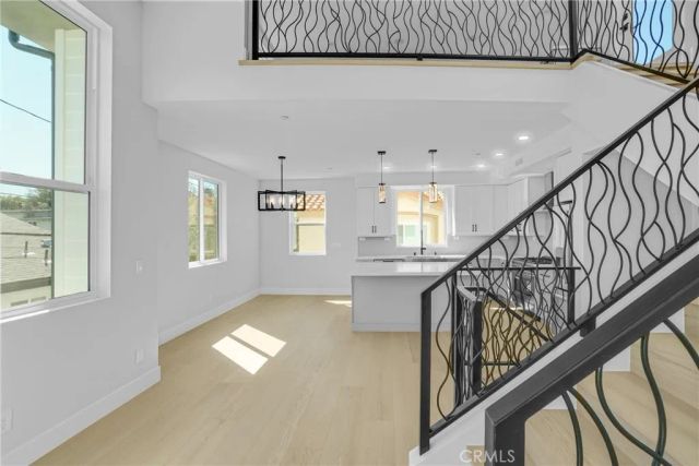 2407 Perkins Ln, Redondo Beach, CA 90278