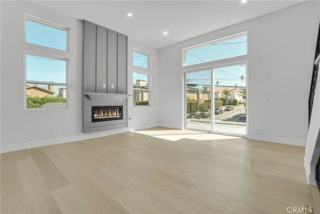 2407 Perkins Ln, Redondo Beach, CA 90278