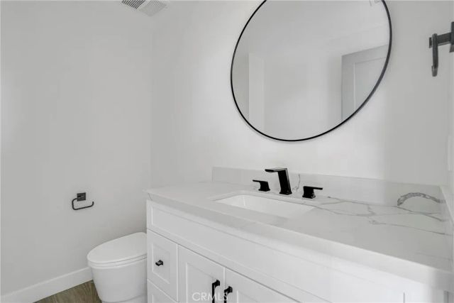 2407 Perkins Ln, Redondo Beach, CA 90278