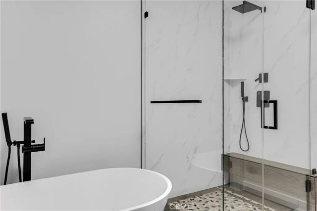 2407 Perkins Ln, Redondo Beach, CA 90278