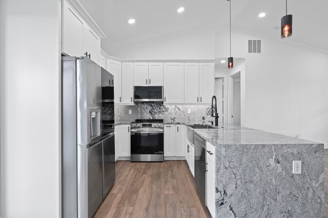 16469 NW 272nd Street, Okeechobee, FL 34972