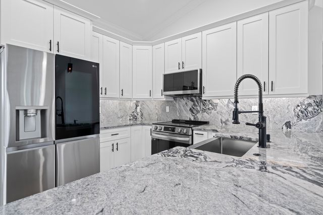 16469 NW 272nd Street, Okeechobee, FL 34972