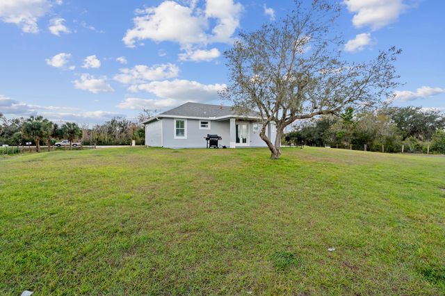 16469 NW 272nd Street, Okeechobee, FL 34972