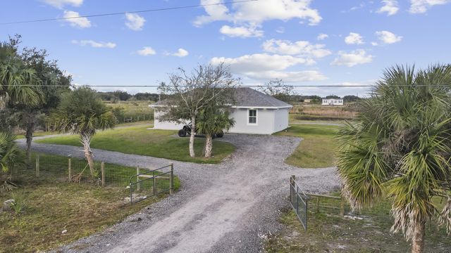 16469 NW 272nd Street, Okeechobee, FL 34972