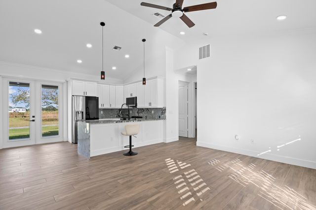 16469 NW 272nd Street, Okeechobee, FL 34972