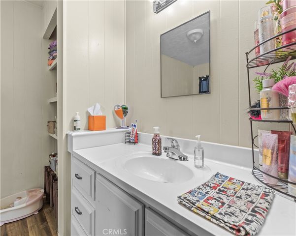 139 N Palomar, San Jacinto, CA 92582