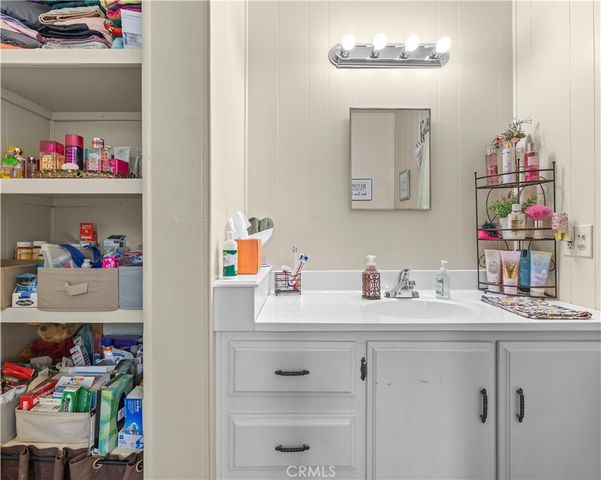 139 N Palomar, San Jacinto, CA 92582