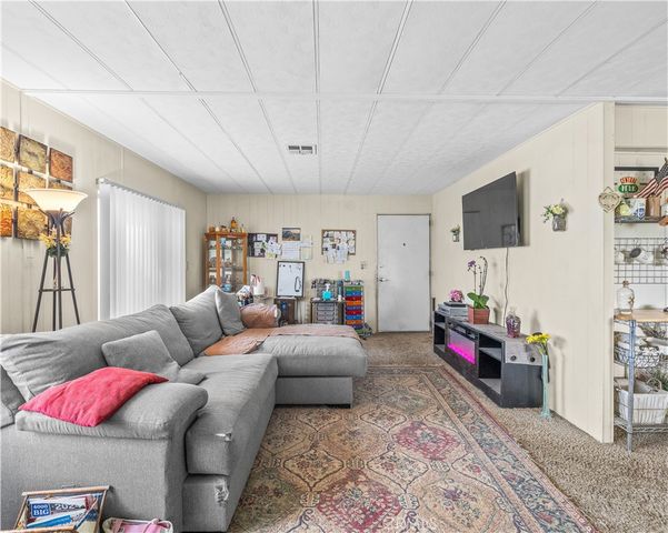 139 N Palomar, San Jacinto, CA 92582