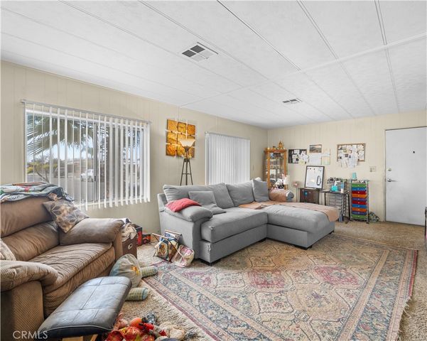 139 N Palomar, San Jacinto, CA 92582