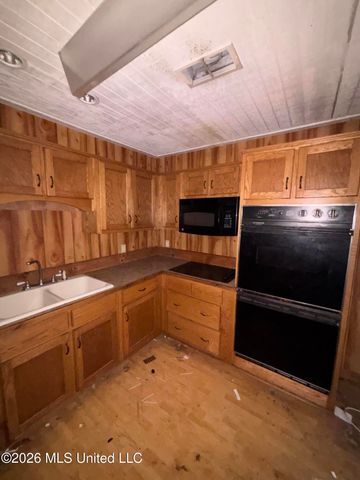 1560 Wilborne Road, Southaven, MS 38672