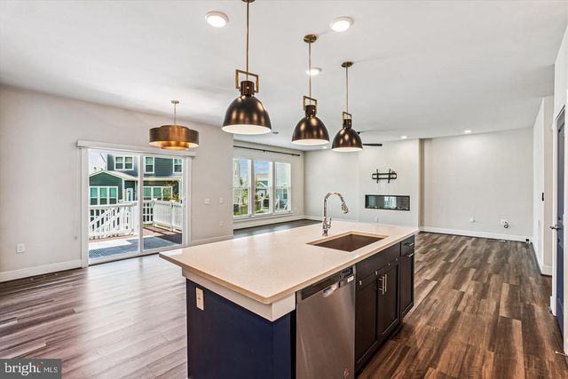 17787 WHITE CAMPION WAY, Dumfries, VA 22026