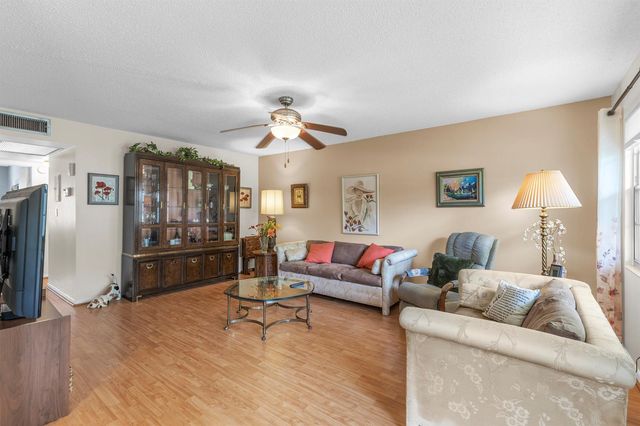 266 Ventnor S, Deerfield Beach, FL 33442