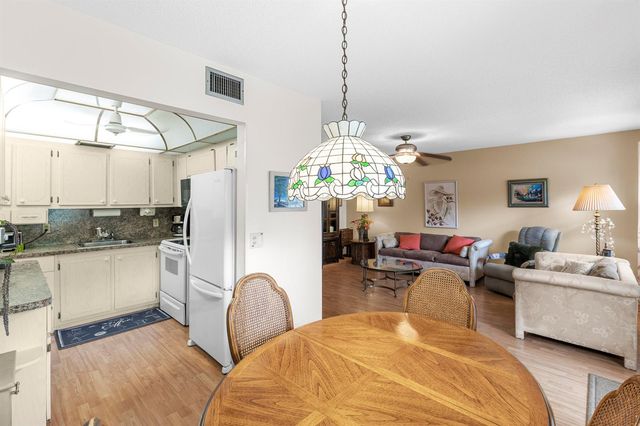 266 Ventnor S, Deerfield Beach, FL 33442