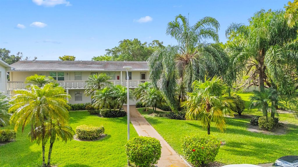 266 Ventnor S, Deerfield Beach, FL 33442