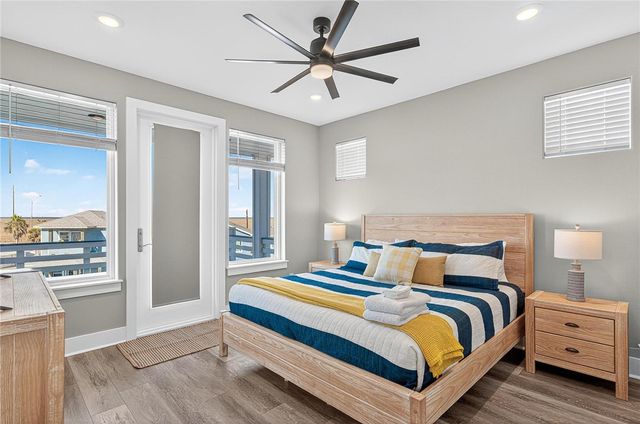 162 La Concha Blvd 31, Port Aransas, TX 78373