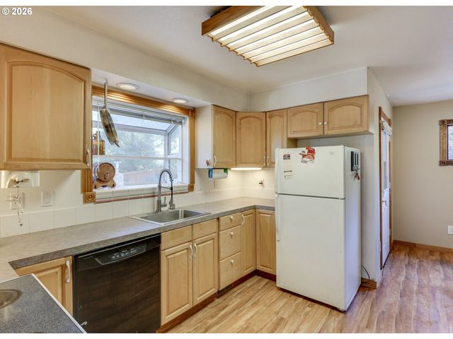 7905 Sw 184TH Ave, Beaverton, OR 97007