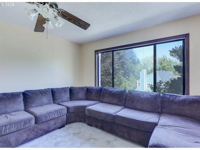 7905 Sw 184TH Ave, Beaverton, OR 97007