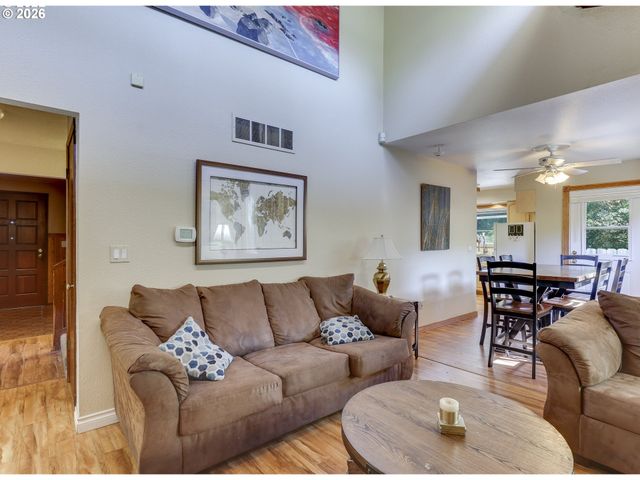 7905 Sw 184TH Ave, Beaverton, OR 97007