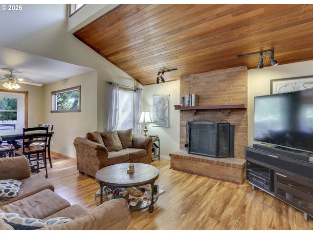 7905 Sw 184TH Ave, Beaverton, OR 97007