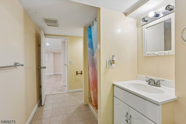163 Maple St, West Orange Twp., NJ 07052