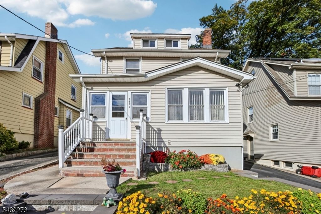 163 Maple St, West Orange Twp., NJ 07052