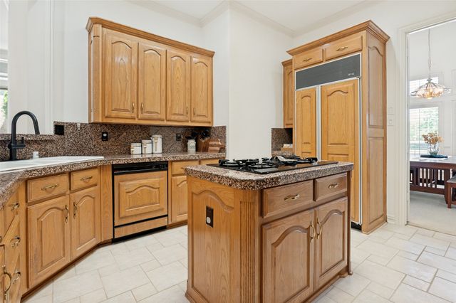 8619 Royalbrook Court, Dallas, TX 75243