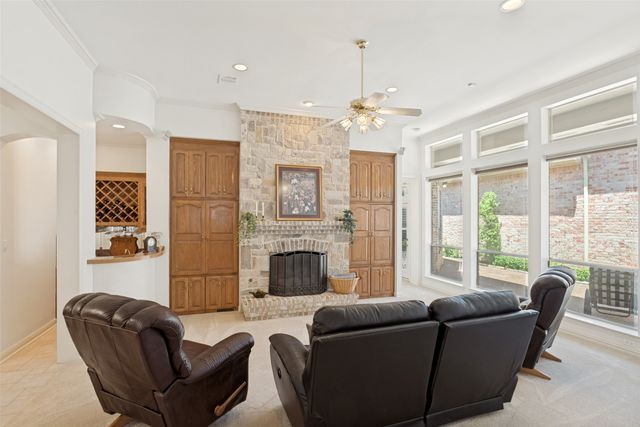 8619 Royalbrook Court, Dallas, TX 75243