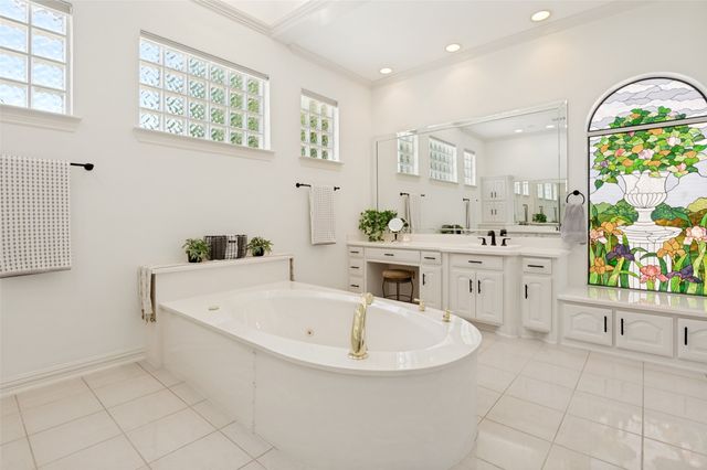 8619 Royalbrook Court, Dallas, TX 75243