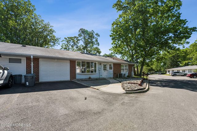 1261A Argyll Circle, Lakewood, NJ 08701