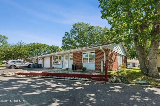 1261A Argyll Circle, Lakewood, NJ 08701