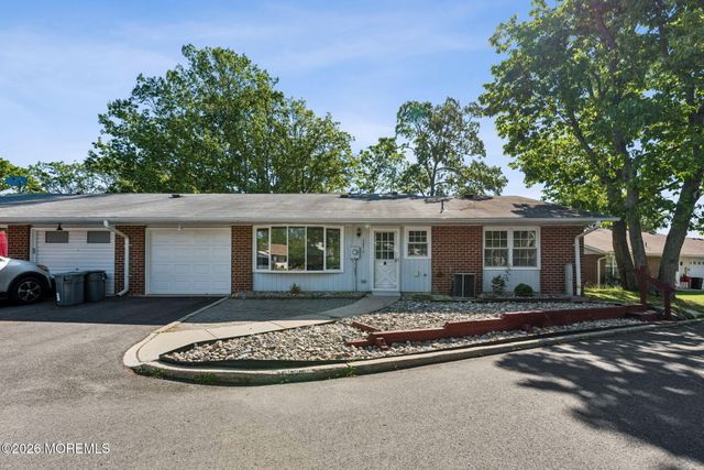 1261A Argyll Circle, Lakewood, NJ 08701