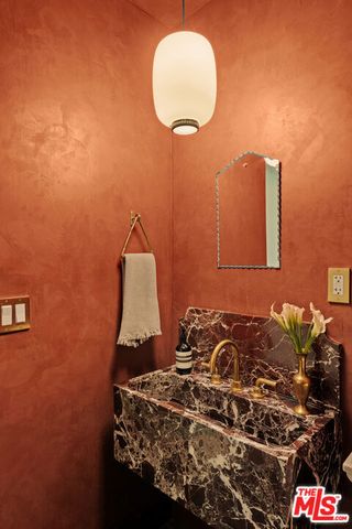 330 7th Street, Santa Monica, CA 90402