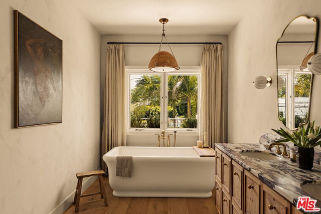 330 7th Street, Santa Monica, CA 90402