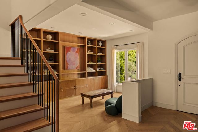330 7th Street, Santa Monica, CA 90402