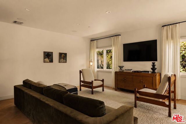 330 7th Street, Santa Monica, CA 90402