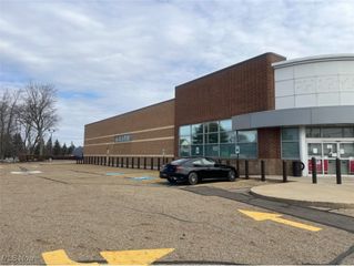 7800 Cleveland, North Canton, OH 44702