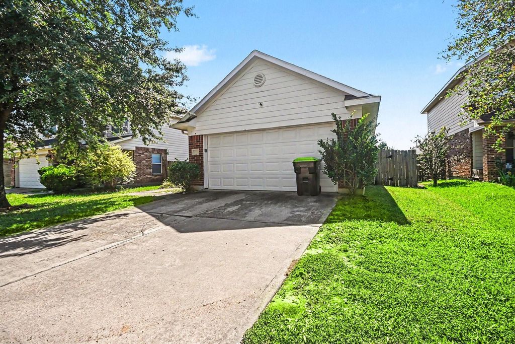 13923 Marners Court, Houston, TX 77014