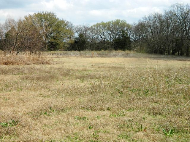 110 S Bois D Arc Street, Bailey, TX 75452