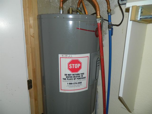 110 S Bois D Arc Street, Bailey, TX 75452