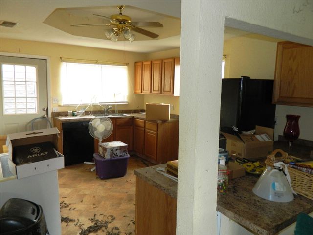 110 S Bois D Arc Street, Bailey, TX 75452