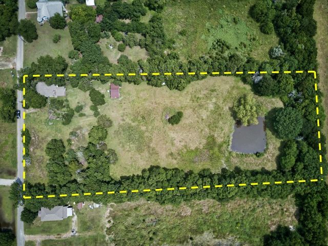 110 S Bois D Arc Street, Bailey, TX 75452