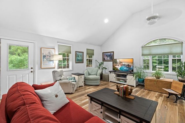 82 Norton Rd, North Attleboro, MA 02760