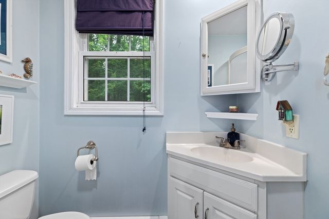 82 Norton Rd, North Attleboro, MA 02760